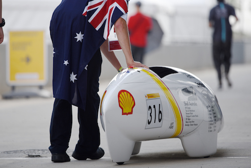 Shell Incharge Rolling Car